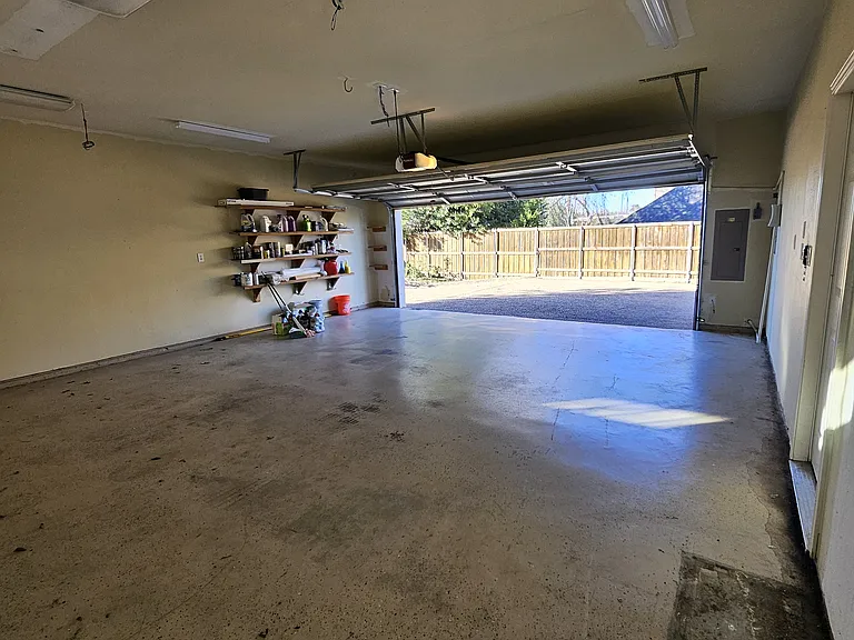 2505 Cambridge Dr — Photo 17