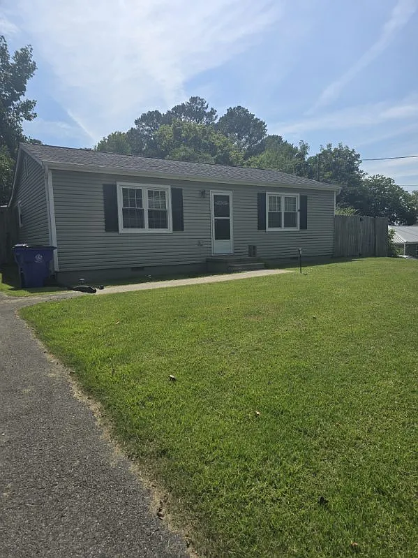 2 bed, 864 sqft, $1,250 — Photo 1