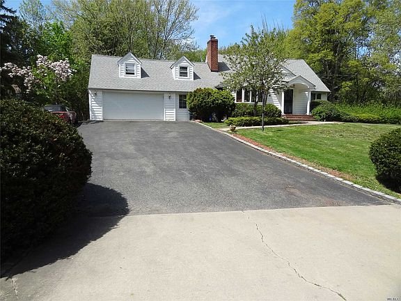 3rd image of 15 Oriole Way
