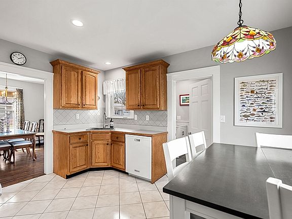 4th image of 134 Dalton Rd