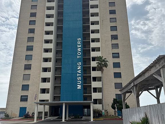 2nd image of 6109 State Highway 361 APT 401