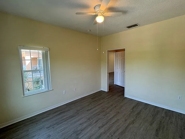 605 Fairway Dr #305 — Photo 5