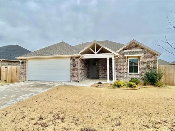 916 Madden St, Springdale, AR 72762
