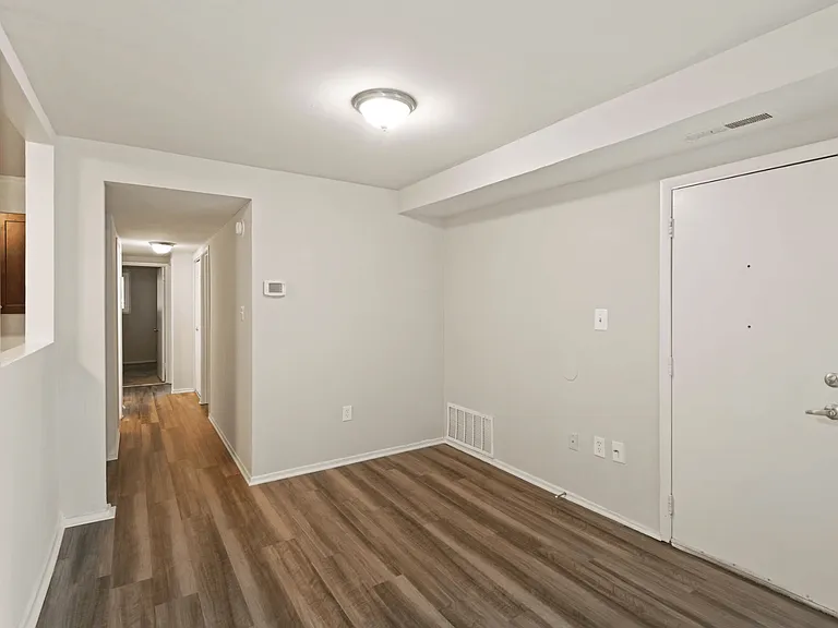 Laurel Pines — Photo 10