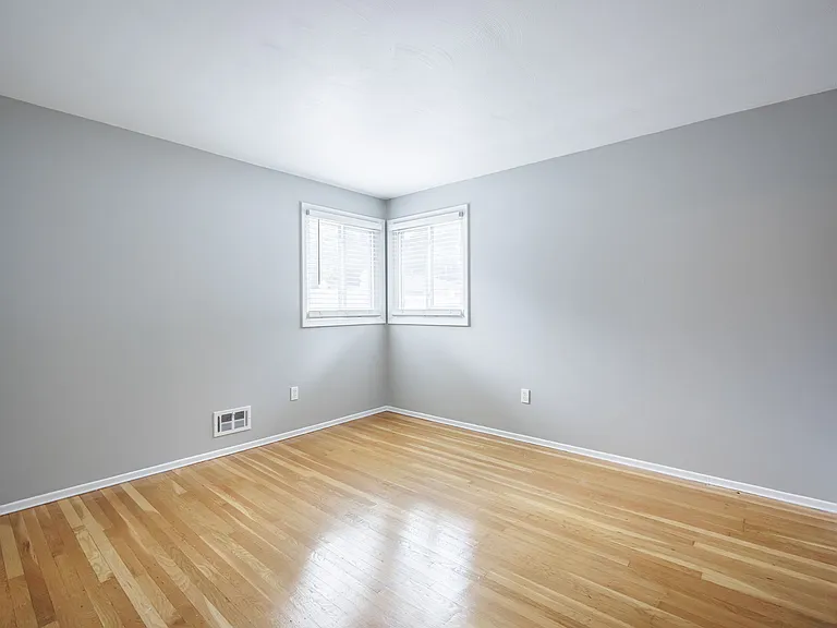 43 Keating Dr — Photo 12