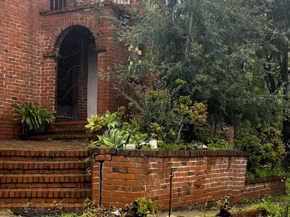 5100 McDonell Ave, Oakland, CA 94619