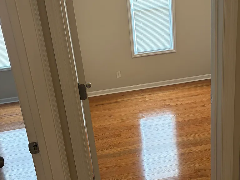 408 Vandemere Ct — Photo 30