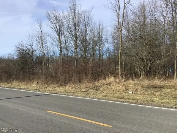 State Rd, Warren, OH 44481