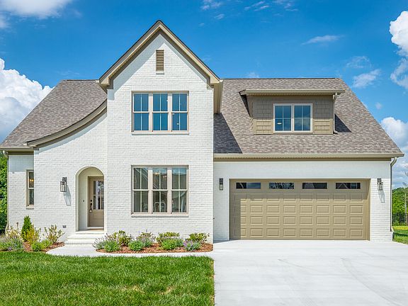 2nd image of 980 Equestrian Dr