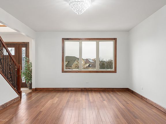 4th image of 8941 Golden Oak Ct