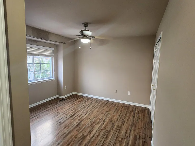 5601 Twin Oaks Dr — Photo 12