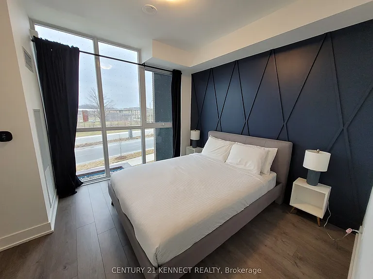 60 George Butchart Dr #Townhouse 2 — Photo 20