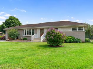 11111 Doogan Ave, Willow Springs, IL 60480