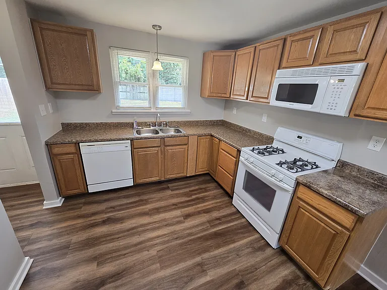 3431 Fullerton Ave — Photo 20