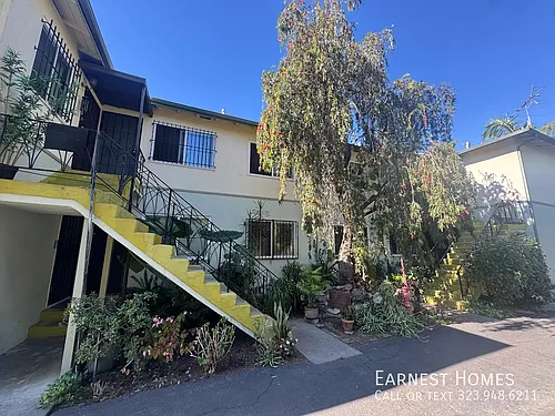 110 S Rampart Blvd #3 Photo 1