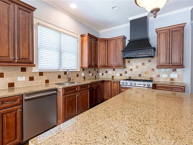 2360 Manor Creek Ct — Photo 21