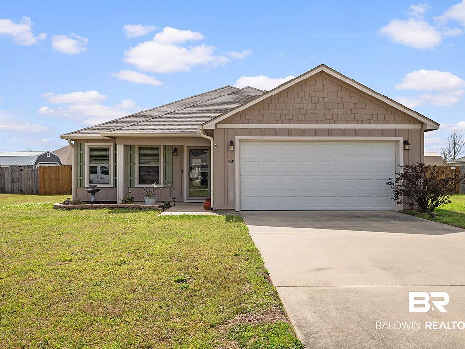 1st image of 207 Lakefront Cir