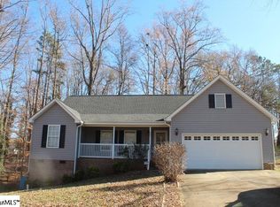 204 Kendrick St, Greer, SC 29651