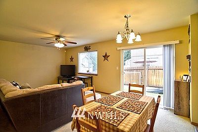 3rd image of 3534 Ocasta Street NE