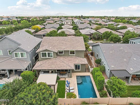 2nd image of 2942 E Appaloosa Road