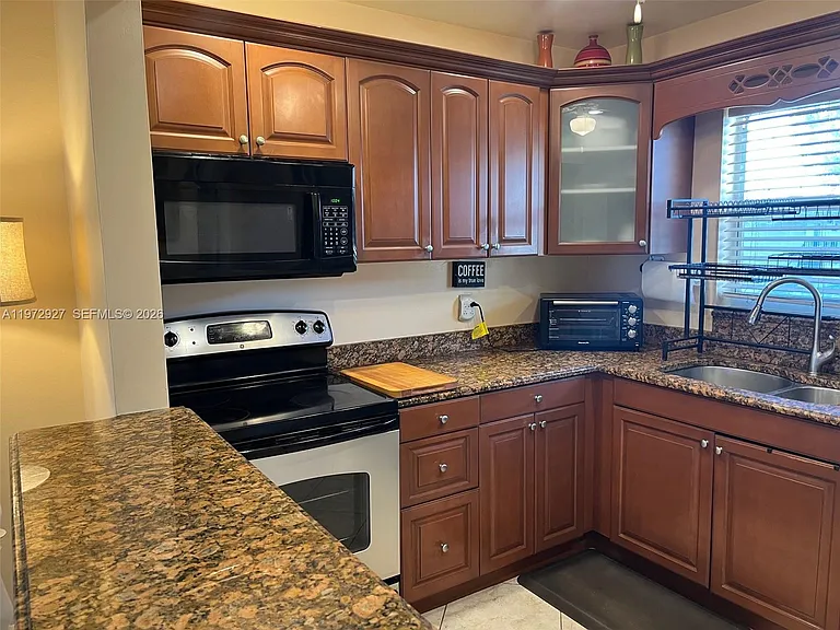 752 Lori Dr #218 — Photo 7