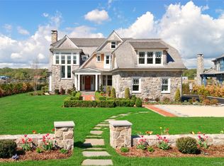 71 Lake Road, Manhasset, NY 11030