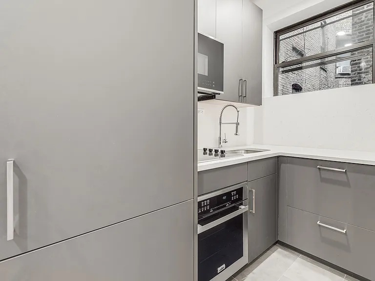 105 Macdougal St #21 — Photo 3