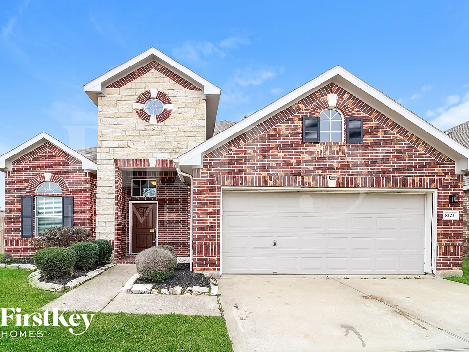 8303 Egret Bay Cir
