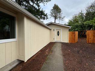 10054 SW 35th Ave, Portland, OR 97219