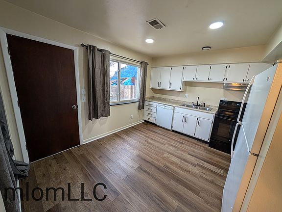 4th image of 310 S 3rd St #F