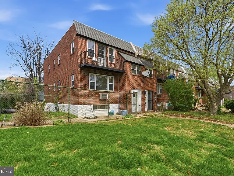 3953 Lankenau Ave #B — Photo 2