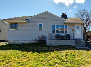 81 Grant St, Freeport, NY