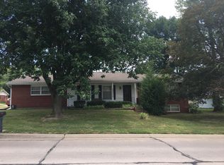 1104 S Lincoln Ave, Marshall, MO 65340