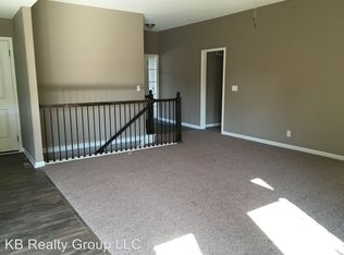 421 Rachael Cir, Raymore, MO 64083