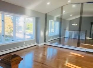 6 Pebble Pl FLOOR 2, Commack, NY 11725