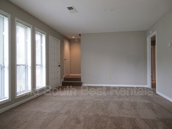 2nd image of 2497 Richwood St