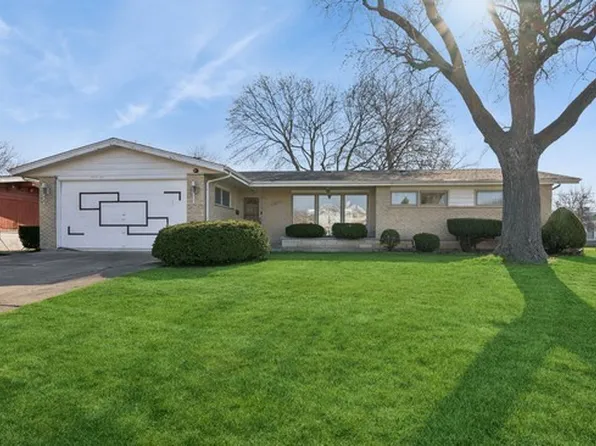 5623 N Manor Ln, Chicago, IL 60631