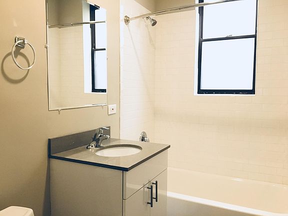 4th image of 3422 N Elaine Pl APT 2E