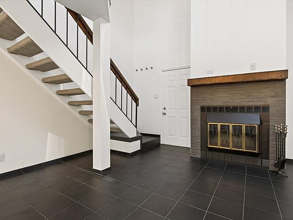 4th image of 826 S Vance St APT C