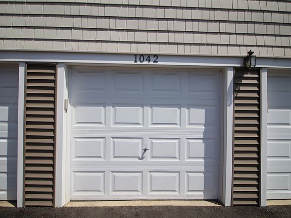 4th image of 1042 Hampton Hbr Unit 8130