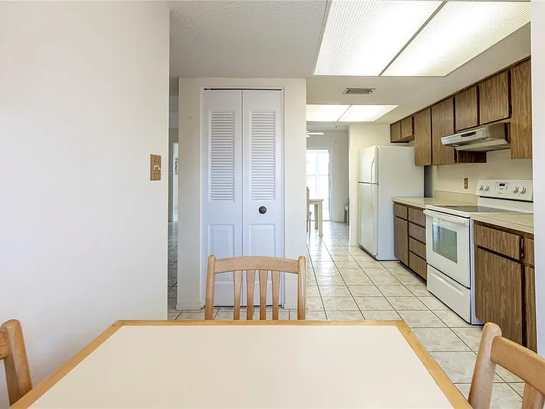 3840 Staysail Ln #3840 — Photo 9