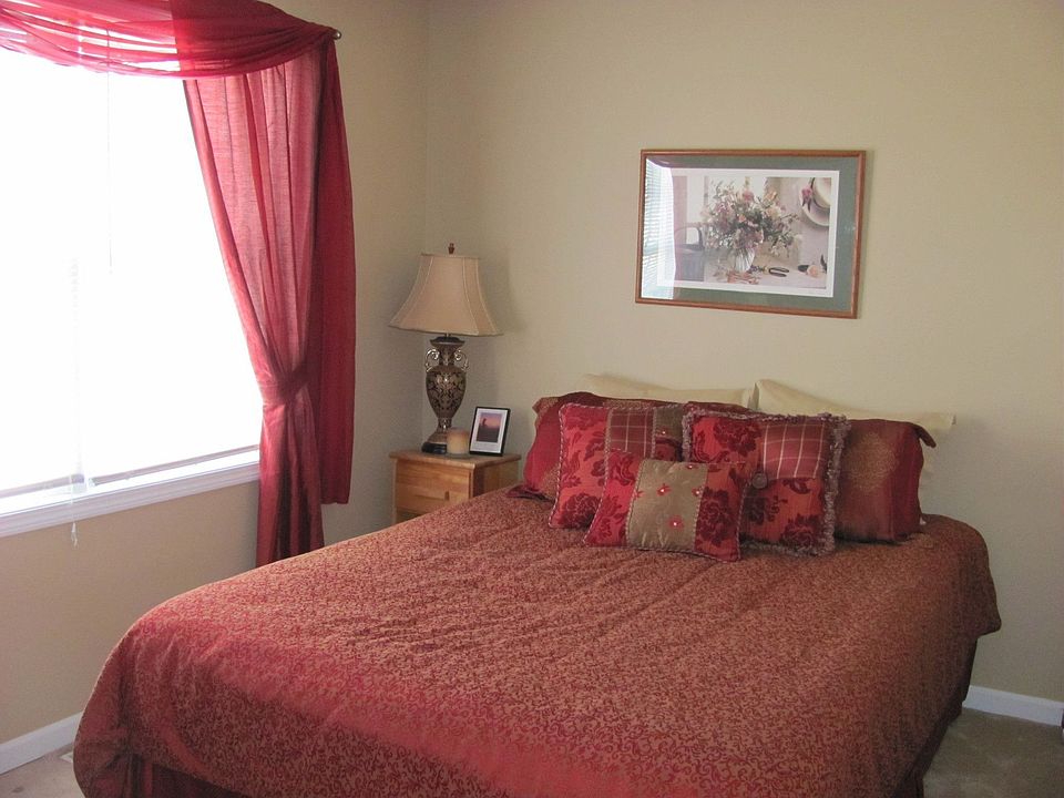 2nd Bedroom