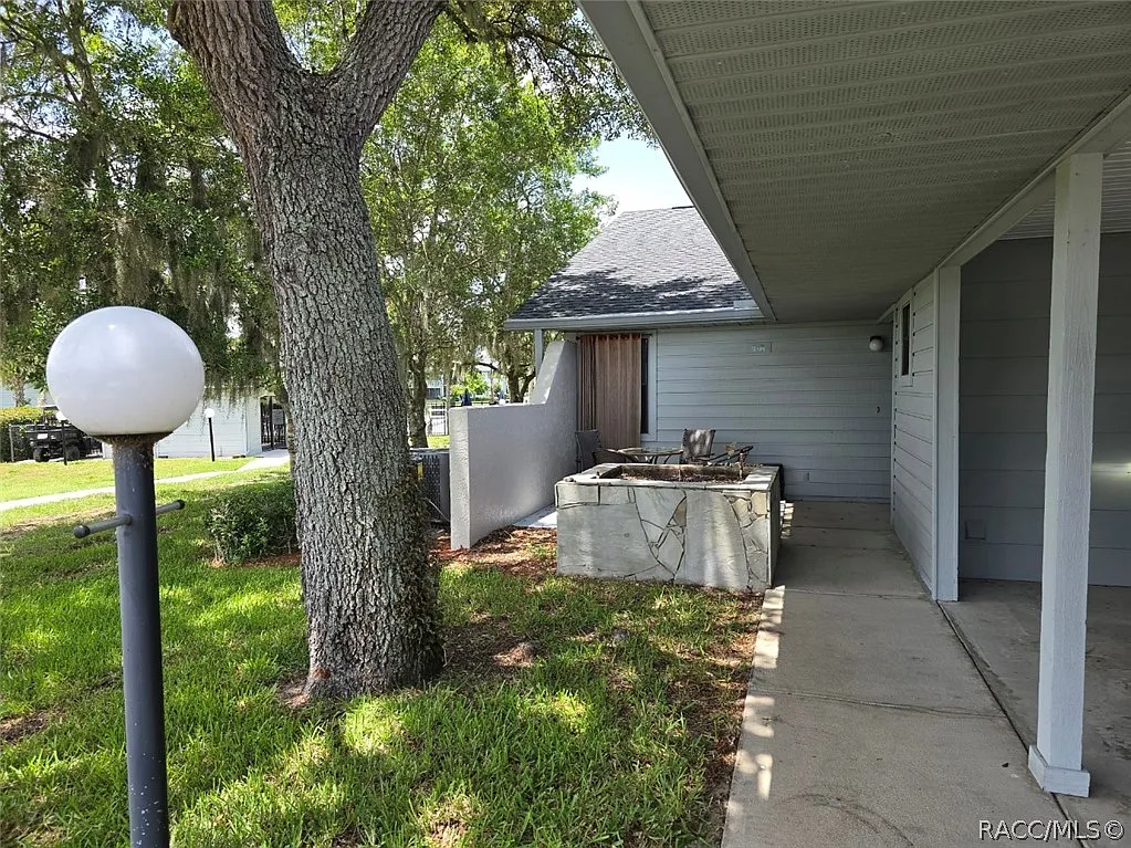 2 bed, 990 sqft, $2,750 — Photo 1
