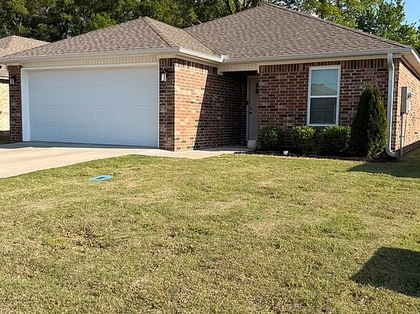 5735 Brookshire Dr, Jonesboro, AR 72401