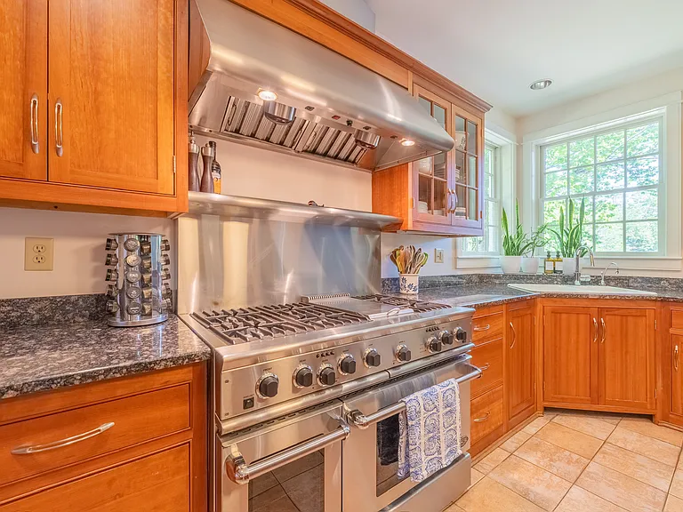 55 Hardy Rd — Photo 11