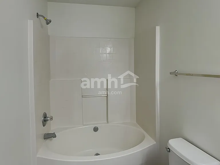 13711 Riding Hill Ave — Photo 14
