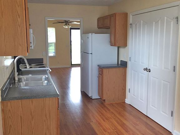 3rd image of 1515 Saint Andrews Dr