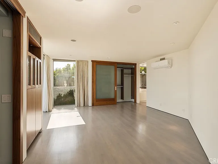 920 Skyline Dr — Photo 41