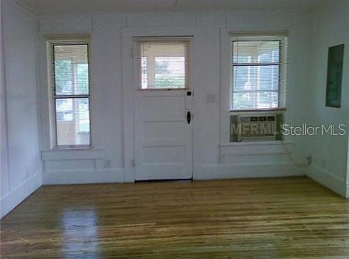 5th image of 390 W Minneola Ave #390