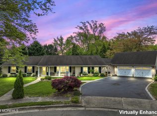 6 Lusan Ln, Middletown, NJ 07748